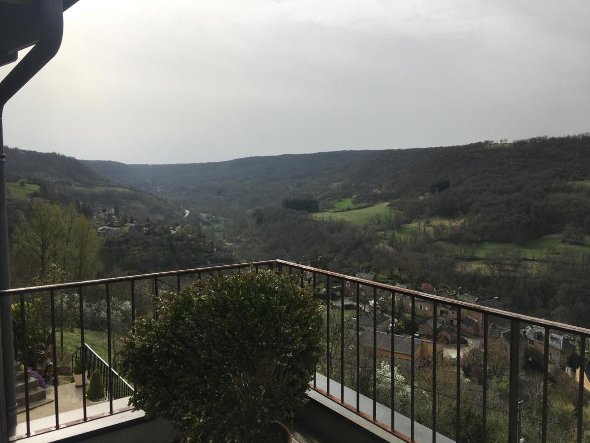 Gite Libertalia Salles-la-Source Buitenkant foto